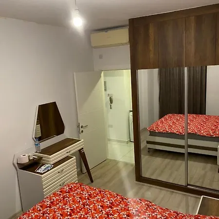 Magusanin En Merkezi Konumda Lux Rezidans Dairesi